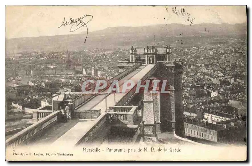 Marselha - Panorama tirado de N. D. da Guarda — Fototipo E. Lacoire, 19, rue Thubaneau - Frente