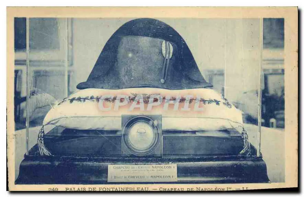 Palais de Fontainebleau — Chapeau de Napoléon Ier — éditeur : Lévy et Neurdein Réunis, Paris - Vorderseite