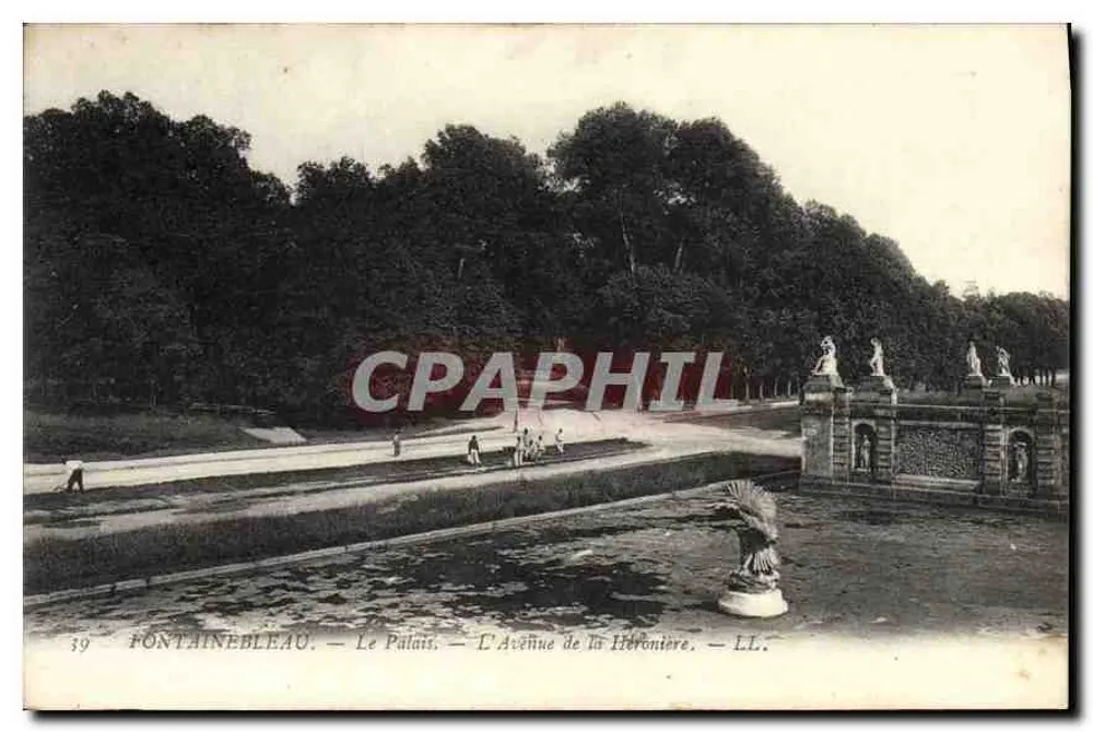Fontainebleau — Das Schloss — Die Avenue de la Héronnière — LL. - Vorderseite