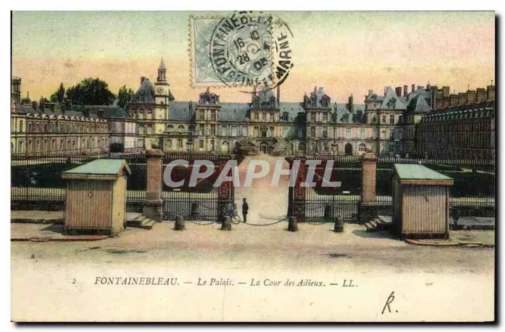 Fontainebleau — Das Schloss — Die Cour des Adieux — LL. - Vorderseite