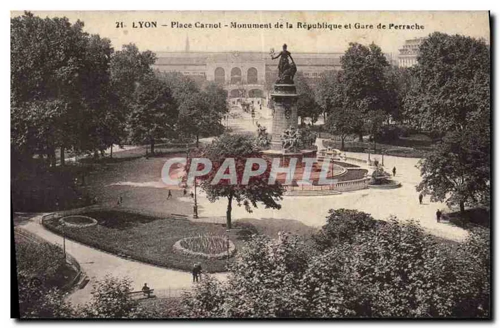 LYON - Place Carnot - Monument de la République und Gare de Perrache - Vorderseite