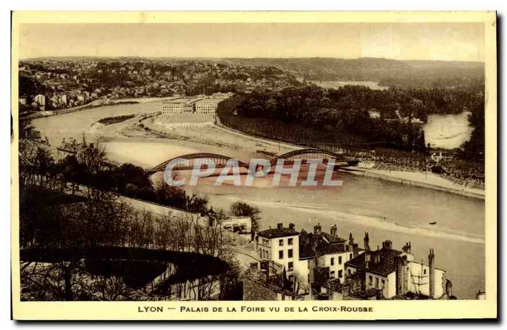LYON — Ansicht des Palais de la Foire von der Croix-Rousse - Vorderseite