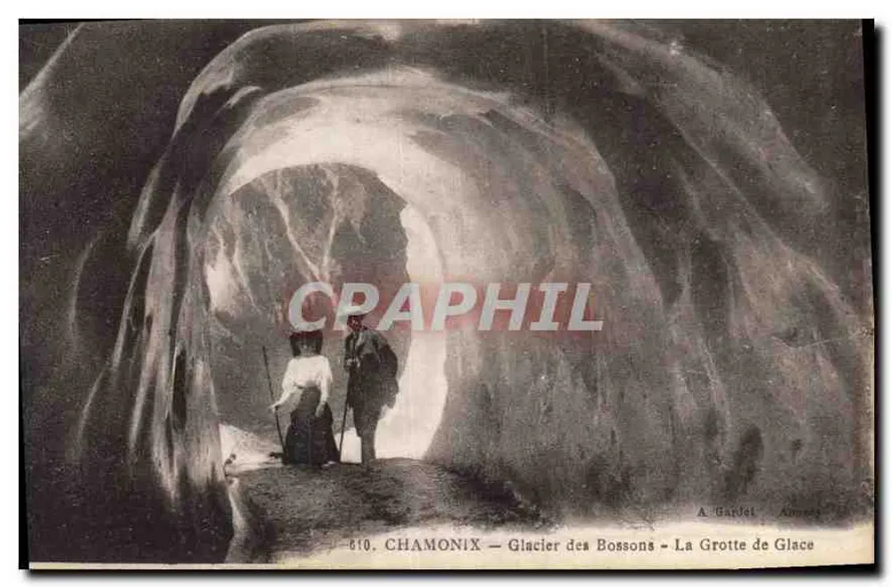 Chamonix — Glacier dos Bossons — A Caverna de Gelo — A. Gardet, número 810 - Frente