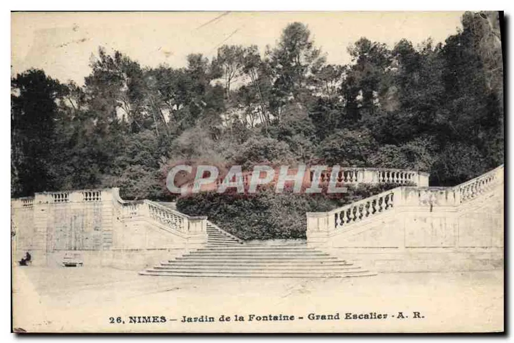 Nîmes - Garten der Fontaine - Große Treppe - A. R. - Vorderseite