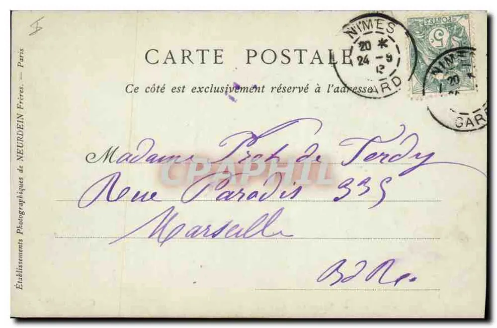 Nîmes — Dom Carrée — do Buntot - Rewers