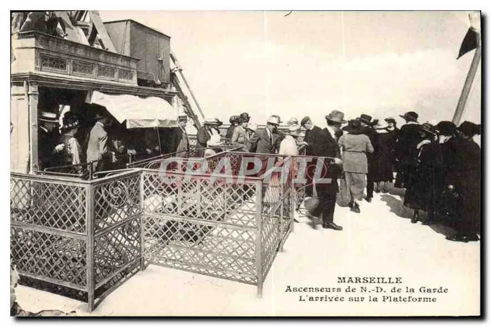 Marselha — Elevadores de N.-D. de la Garde na Plataforma - Frente