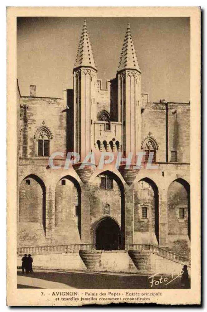 Avignon - Palast der Päpste - Haupteingang und kürzlich rekonstruierte Türme — Foto-Lux - Vorderseite