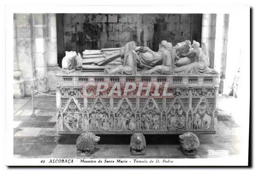 Alcobaça — Klooster van Santa Maria — Graf van D. Pedro - Voorkant