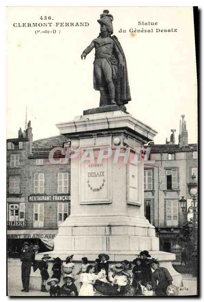 Clermont-Ferrand — Estátua do Geral Desaix — L'Herbier, Paris - Frente