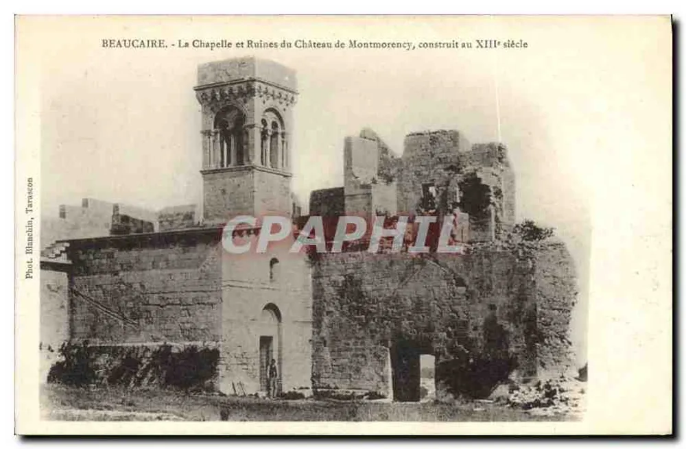Beauchâtre - Die Kapelle und Ruinen des Schlosses Montmorency, errichtet im 13. Jahrhundert — Fot. Blanchin, Tarseason - Vorderseite