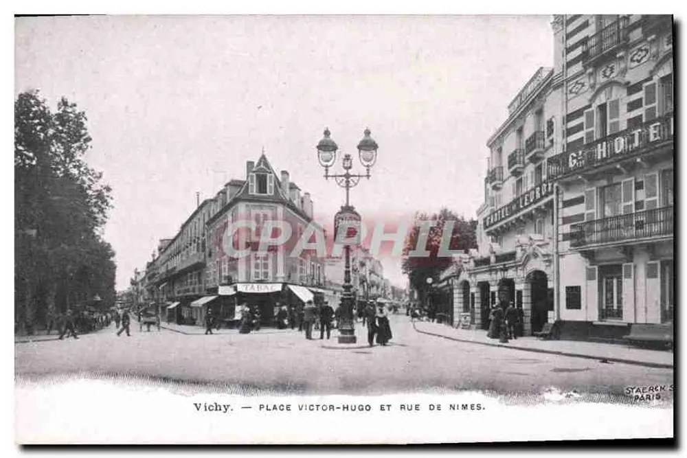 Vichy — Place Victor-Hugo und Rue de Nîmes — Staerk & Cie, Paris - Vorderseite