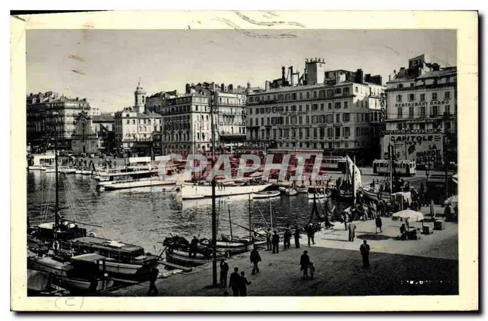 Marseille - The Quai des Belges — view of the port with boats and restaurants — unknown publisher - Front
