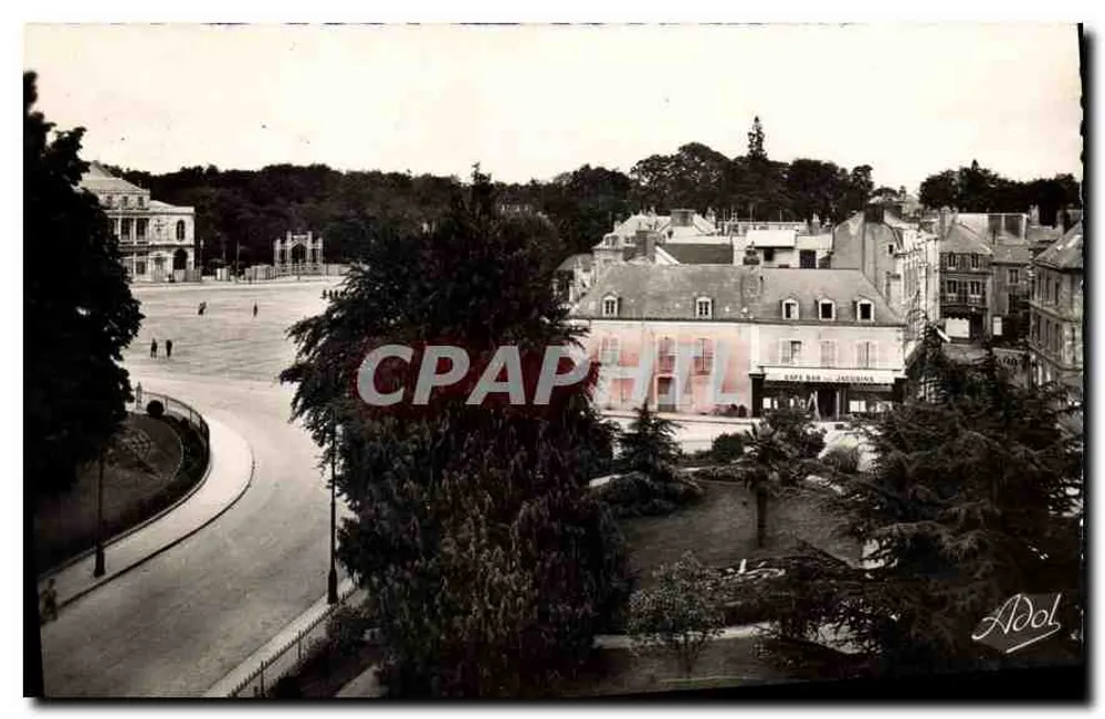 Le Mans — Eine Ecke der Place des Jacobins und das Theater — Adol - Vorderseite