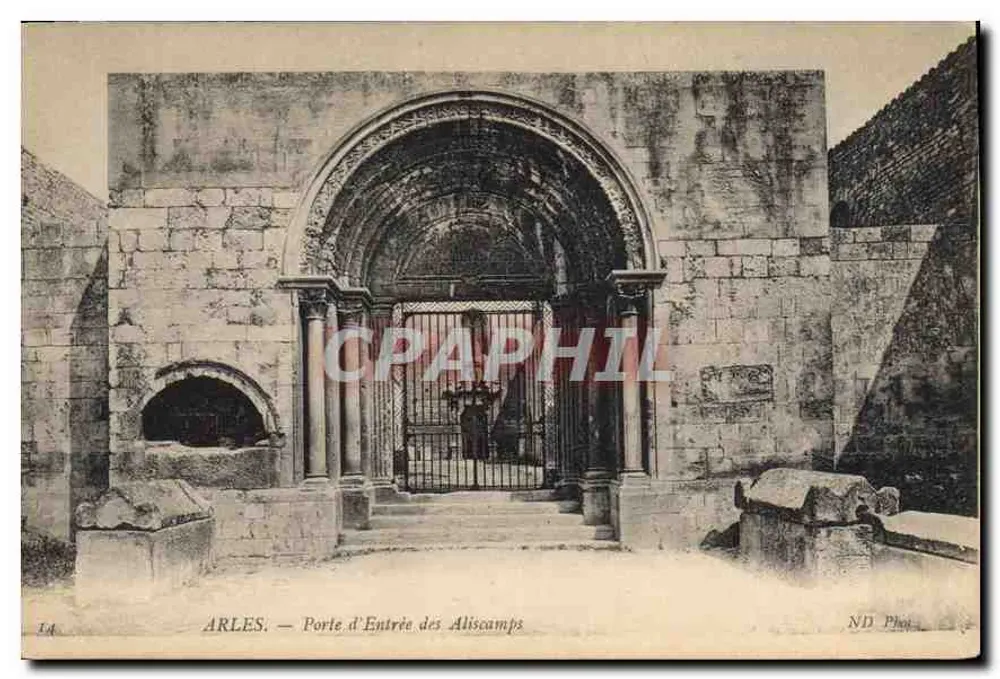 Arles — Porta de Entrada dos Aliscamps — ND Photo - Frente