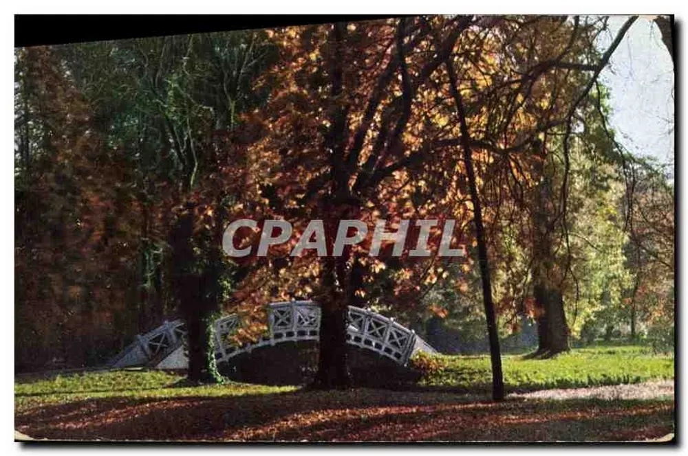 Ponte de madeira em um parque de outono — editor T.S.N. Série 1922 - Frente
