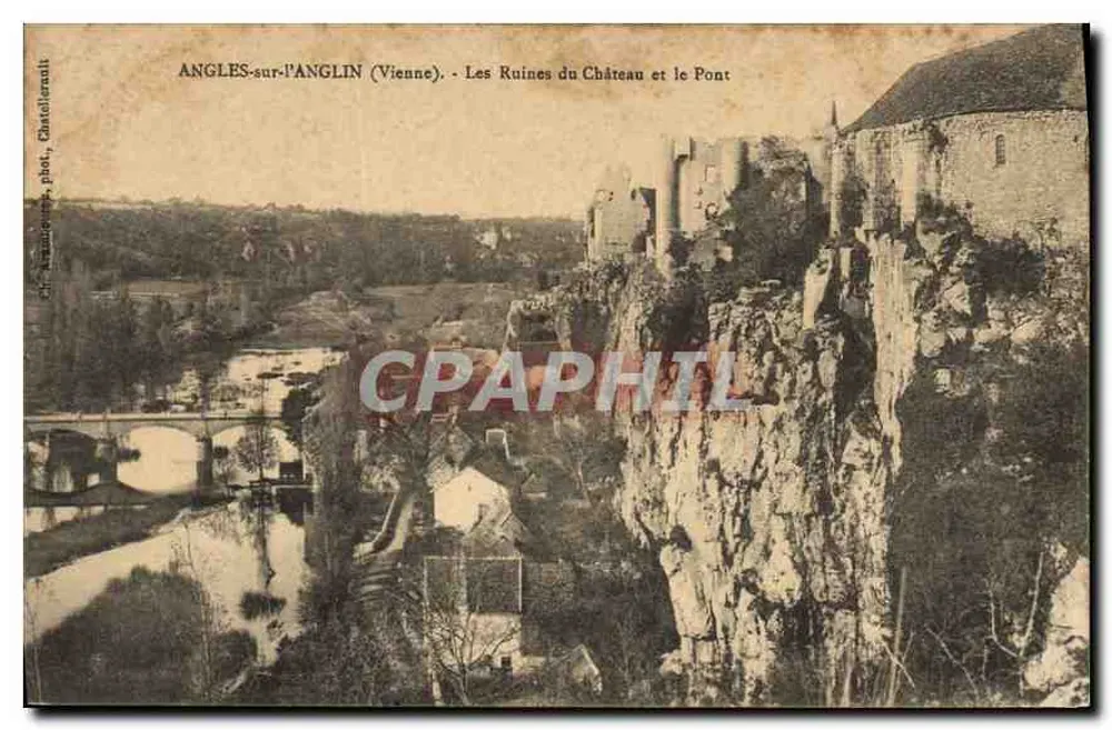 Angles-sur-l'Anglin (Vienne) — Ansicht der Ruinen des Schlosses und der Brücke — Chancelier, phot. - Vorderseite