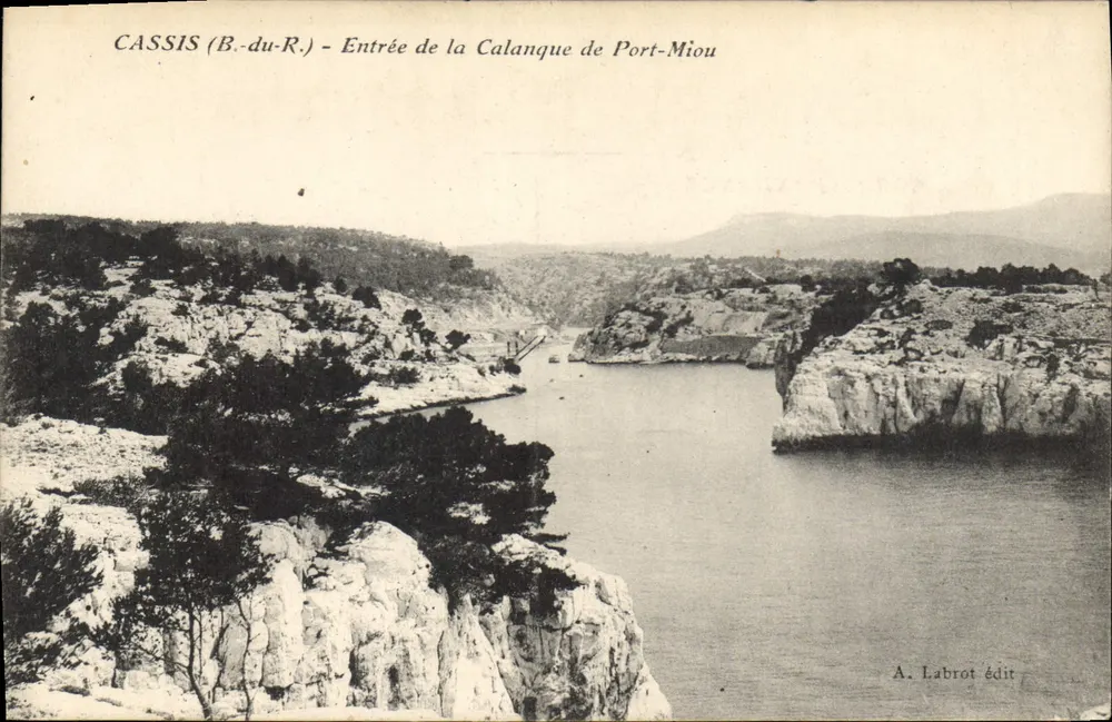 Cassis (B.-du-R.) — Ansicht der Einfahrt in die Calanque de Port-Miou — A. Labrot Verlag - Vorderseite