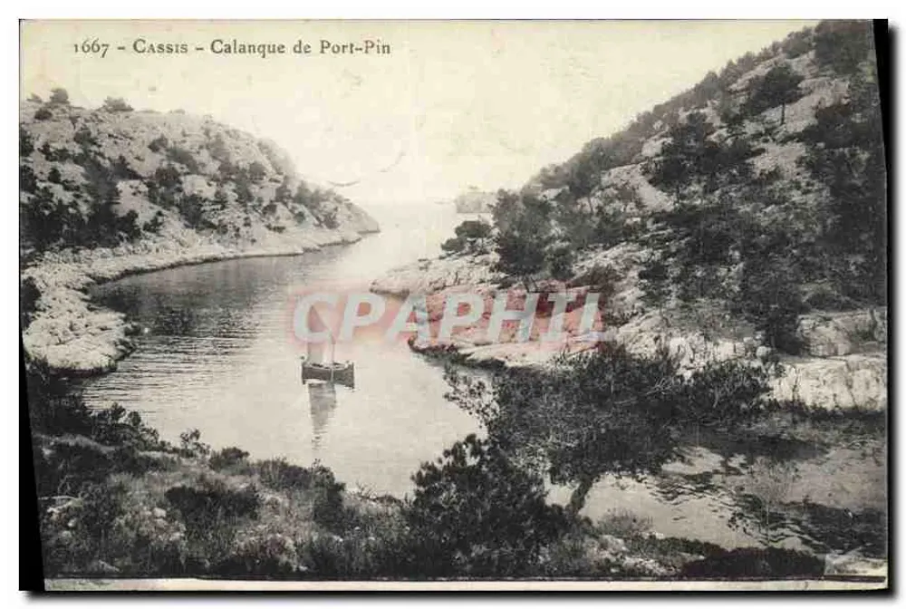 Cassis - Calanque de Port-Pin — vista da baía com um barco — n° 1667 - Frente