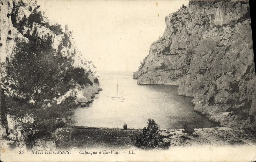 Baía de Cassis — Calanque d'En-Vau — LL - Frente