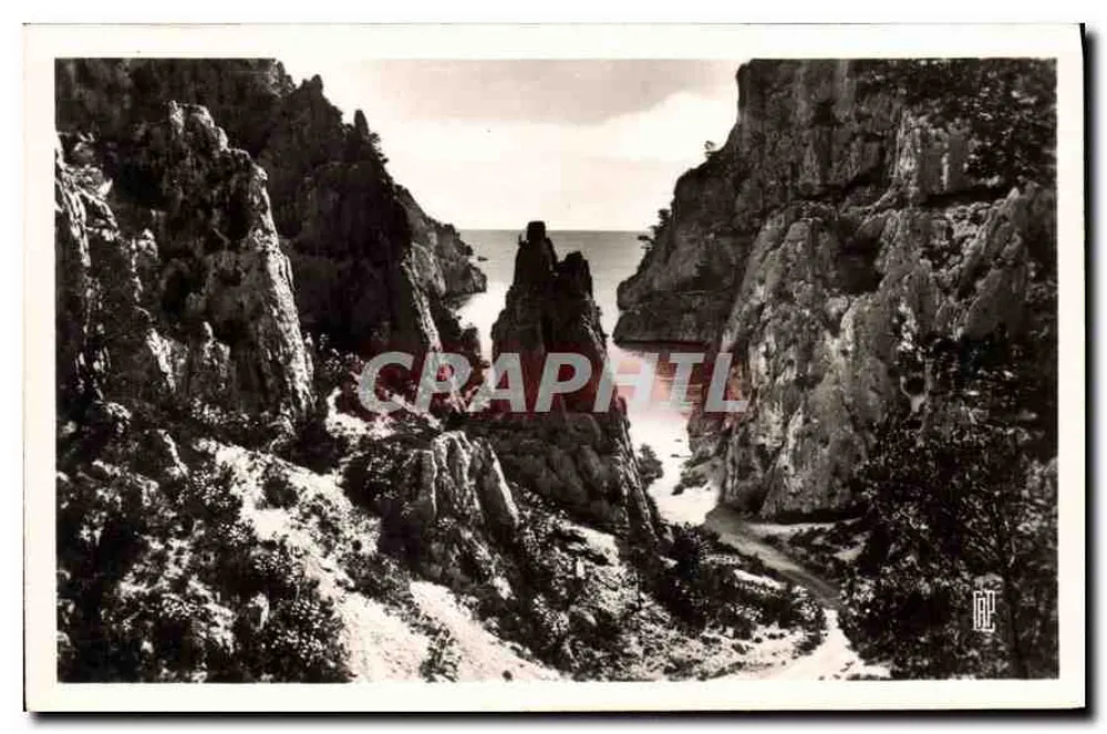 Cassis - Calanque d'En-Vau — editor REAL-PHOTO CAF - Paris - Frente