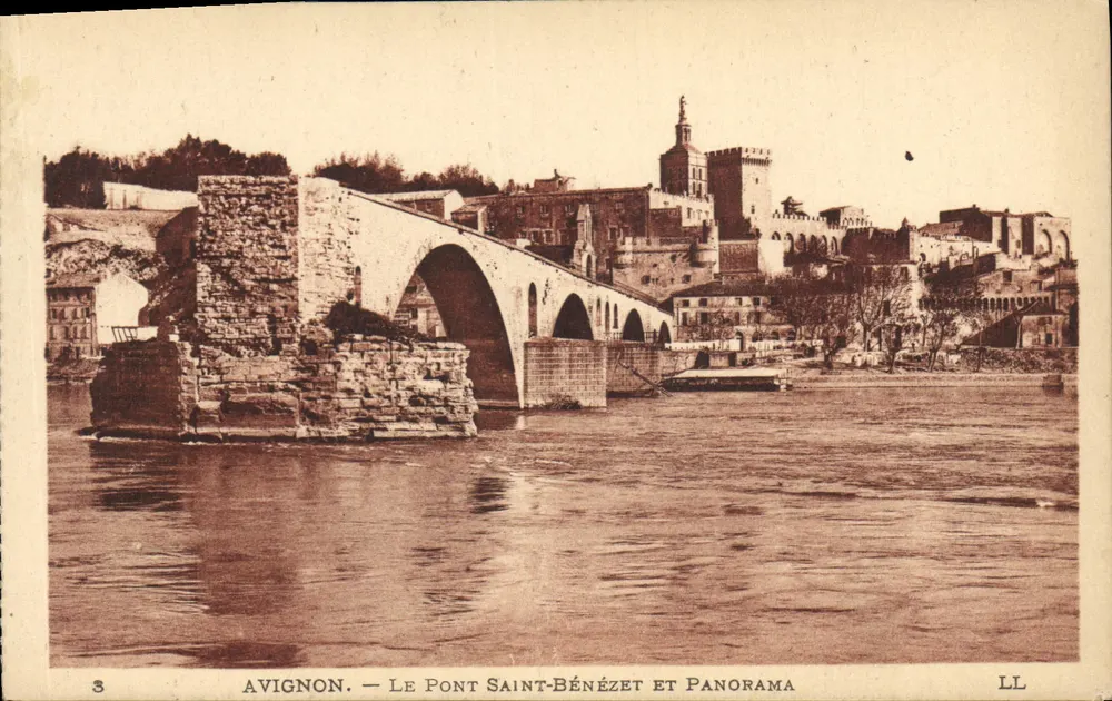 Avignon — O Ponte São Bénézet e Panorama — LL - Frente