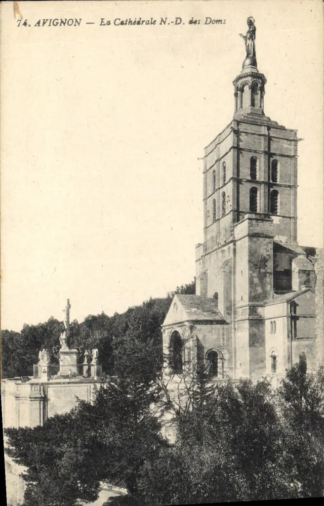 Avignon — A Catedral N.-D. dos Doms — Editor não identificado, número de série 74 - Frente