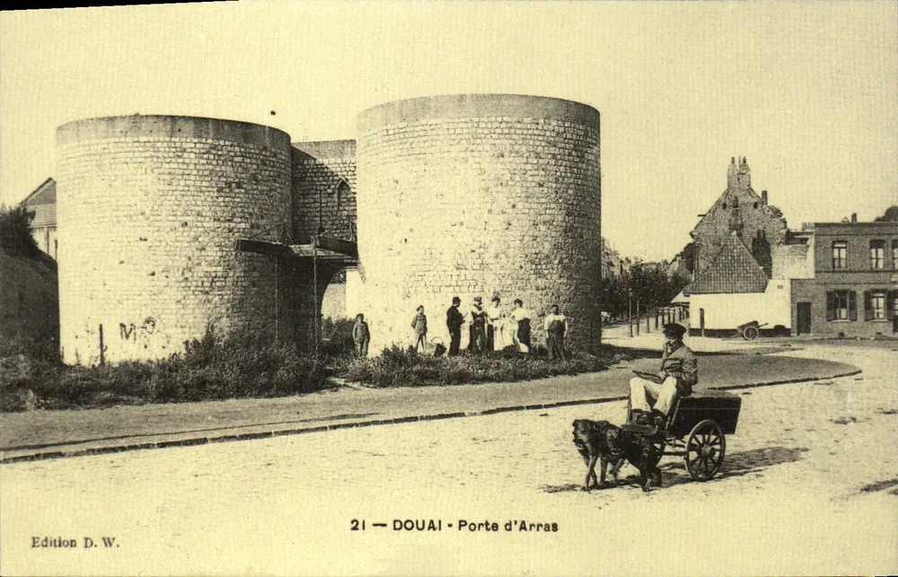 Douai — Porte d'Arras — Edição D. W. n°21 - Frente