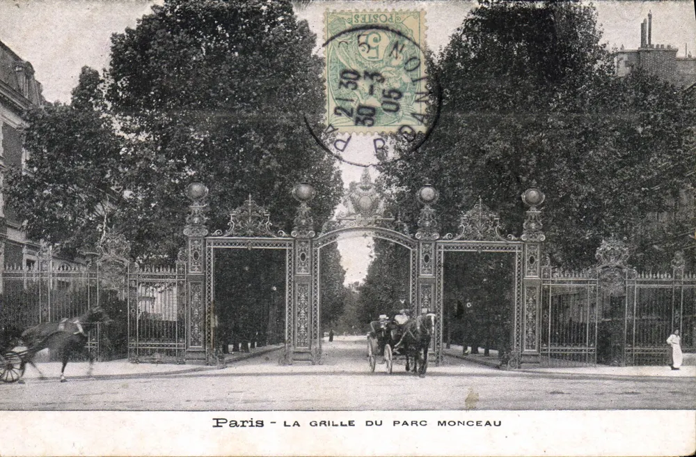 Paryż - Wjazd do parku Monceau — wydawca nieznany, numer serii nie widoczny - Awers