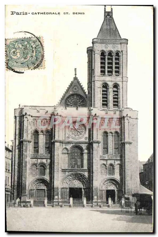 Paris - Catedral de São Denís — visão da fachada com seu campanário e seu portal — editor não visível - Frente