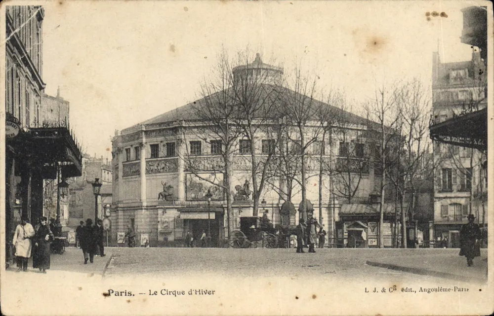 Paris — O Circo de Inverno — L. J. & Cie, editora, Angoulême-Paris - Frente