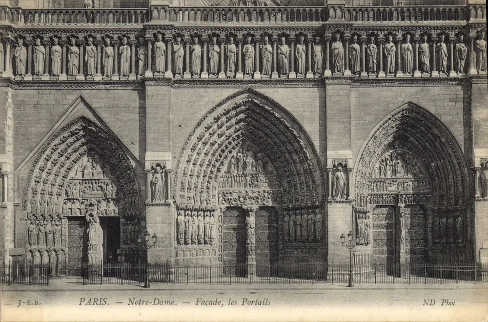 PARIS — Notre-Dame — Fachada, os Portais — ND Phot - Frente