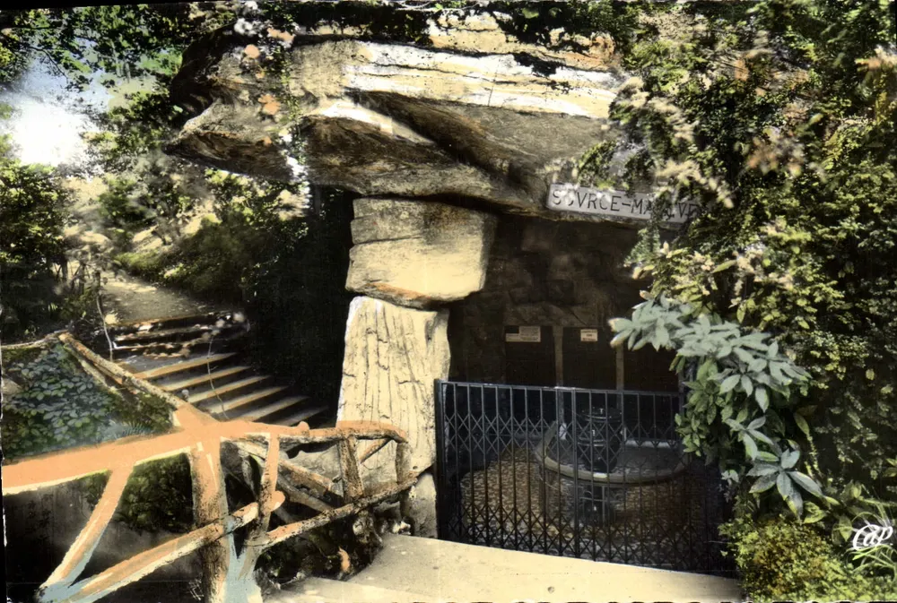 ला सोर्स मार्गरीट — चाटेलगुयोन (15) — रियल-फोटो - आगे