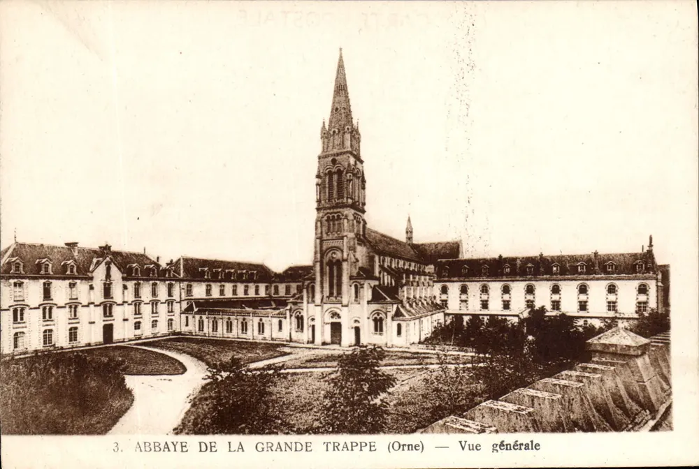 Abbaye de la Grande Trappe (Orne) — Vue générale - Recto