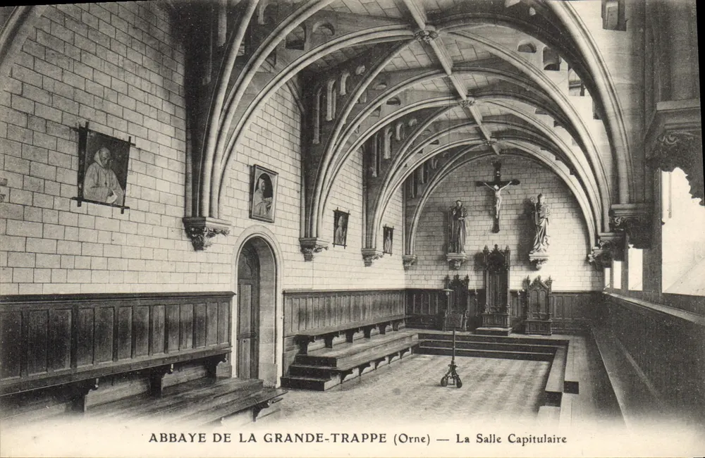 Abbaye de la Grande-Trappe (Orne) — La Salle Capitulaire - Recto