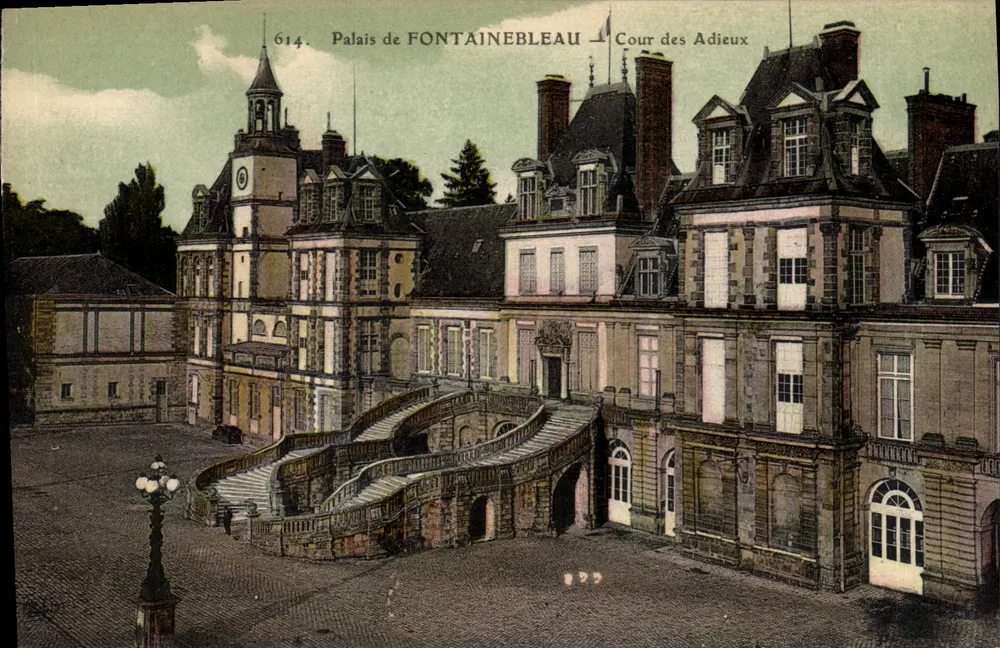 Palais de FONTAINEBLEAU — Cour des Adieux — n° 614 - Vorderseite