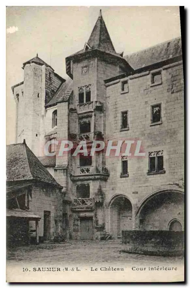 Saumur - O Castelo - Pátio Interno — M.&L. editor, n°10 - Frente
