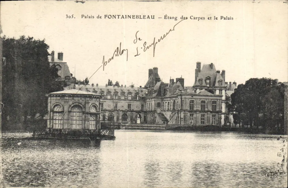 Schloss FONTAINEBLEAU — Teich der Karpfen und das Schloss — Verlag: (e.p.) - Vorderseite