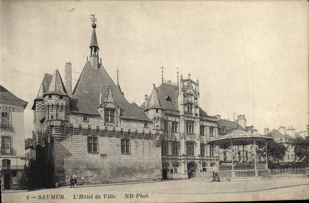 Saumur — Rathaus — ND Phot. - Vorderseite