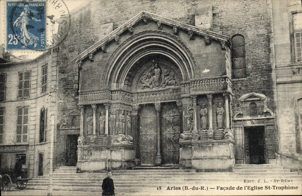Arles (B.-du-R.) — Fassade der Kirche St. Trophime - Vorderseite