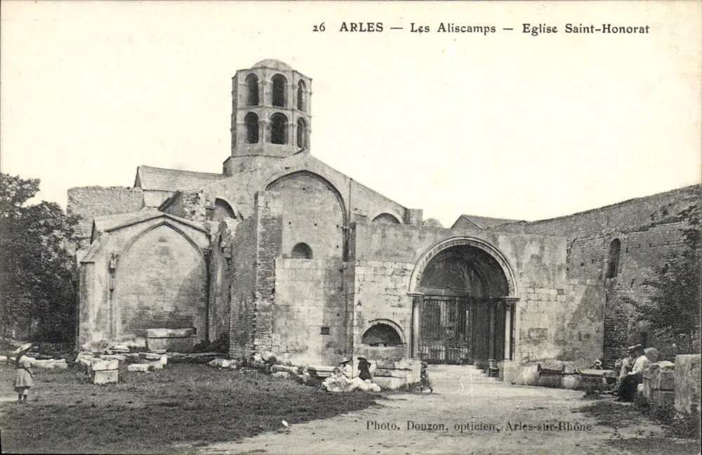 Arles — Les Aliscamps — Kirche Saint-Honorat — Photo Douzon, Optiker, Arles-sur-Rhône - Vorderseite