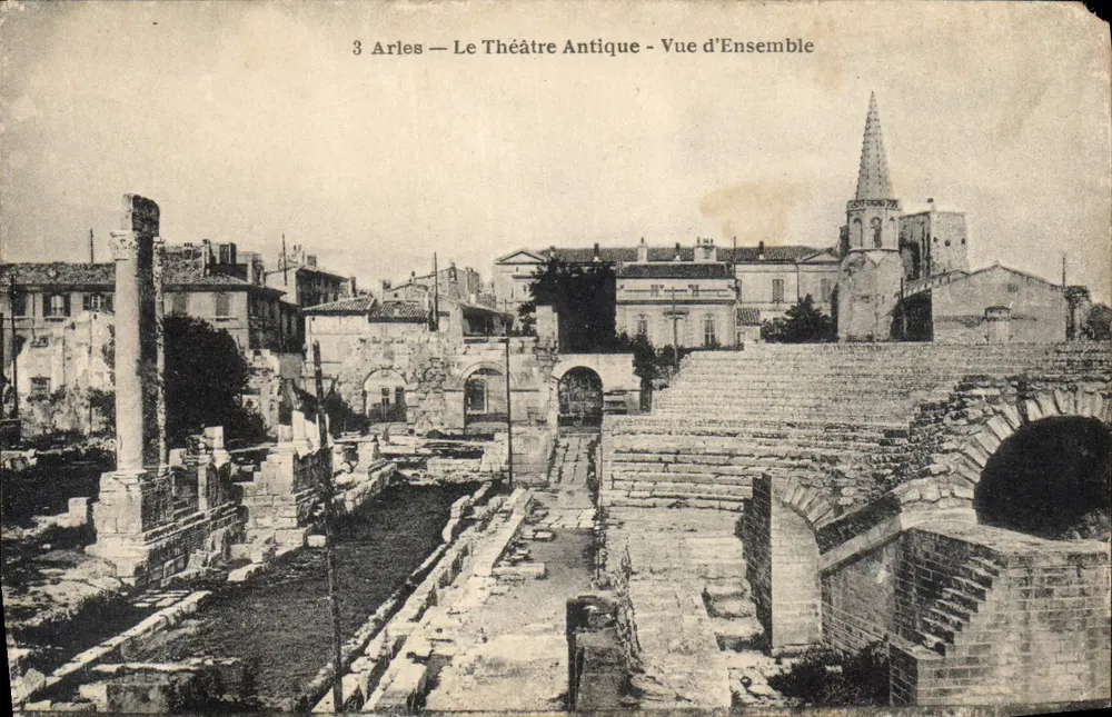 Arles — Il Teatro Antico — Vista Generale — Editore: 3 Arles - Recto
