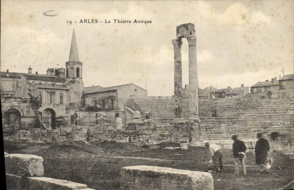 Arles - O Teatro Antigo — editor desconhecido, n° 19 - Frente