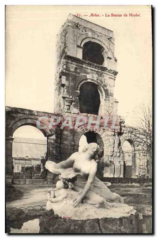 Arles — A Estátua de Niobe — editada por Belcay - Frente