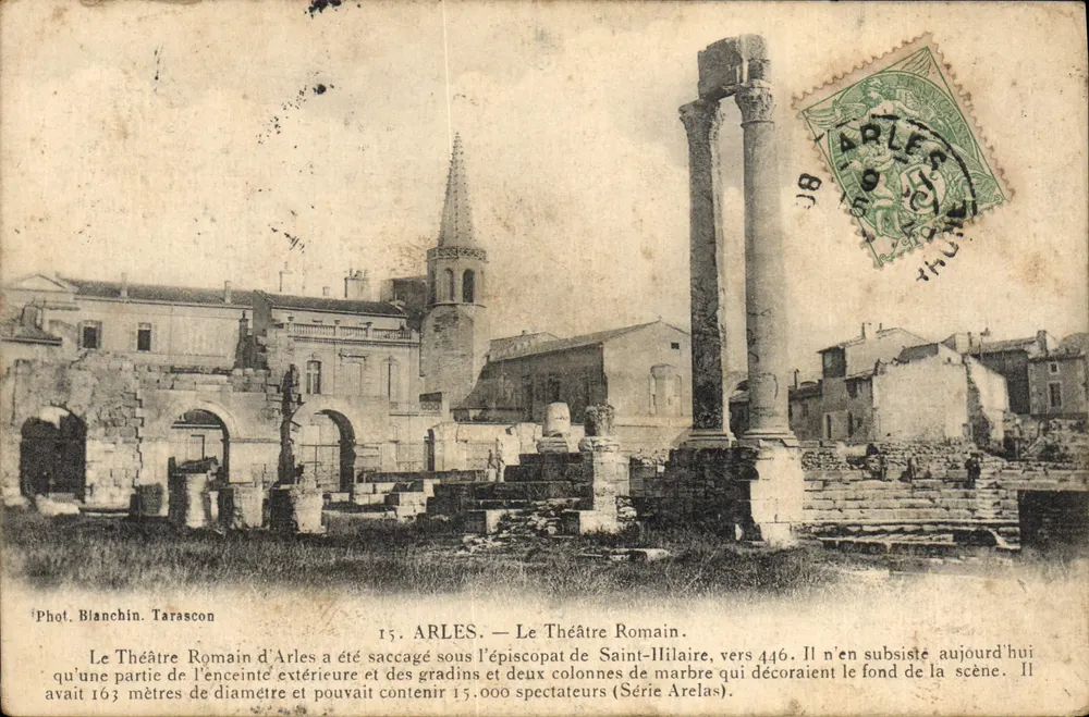 Arles — Het Romeinse Theater — Fot. Blanchin Tarascon, serie Arelas - Voorkant