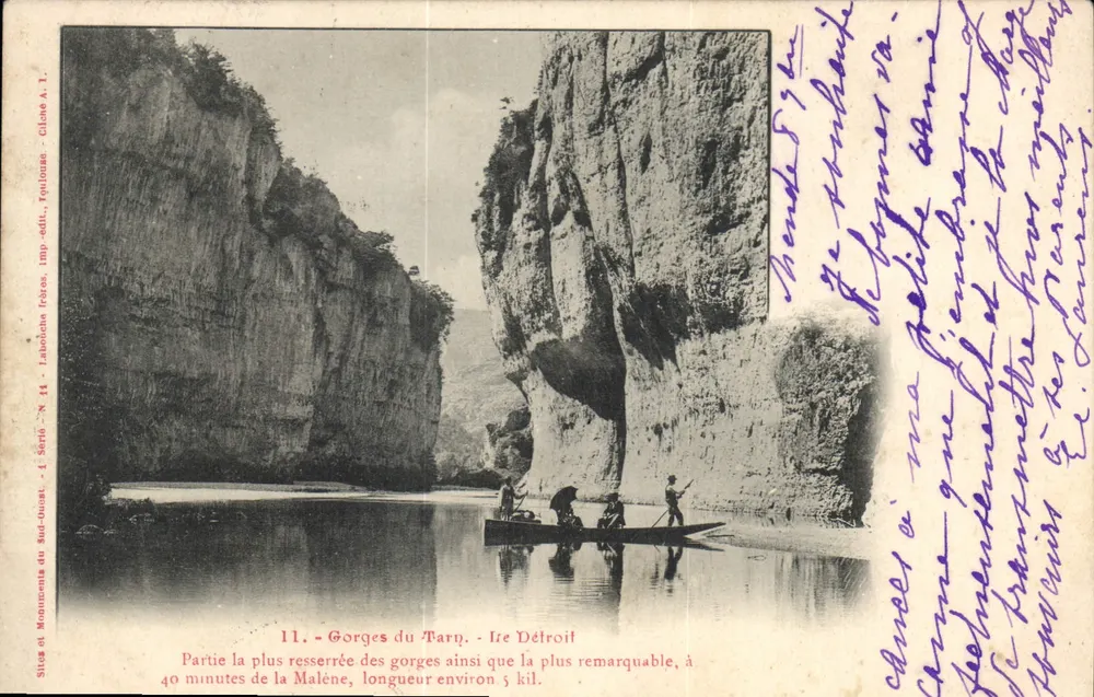 Gorges do Tarn — Parte mais estreita das gorges, também a mais notável, a 40 minutos de La Malène, comprimento aproximado de 5 km — Ilha do Estreito — Editor: Laboche frères, Série 4, N° 11 - Frente