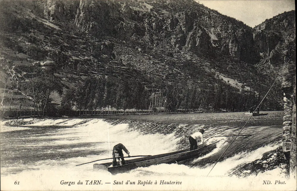 Gorges du TARN — Saut d'un Rapide à Hauterive — ND. Phot. - Frente