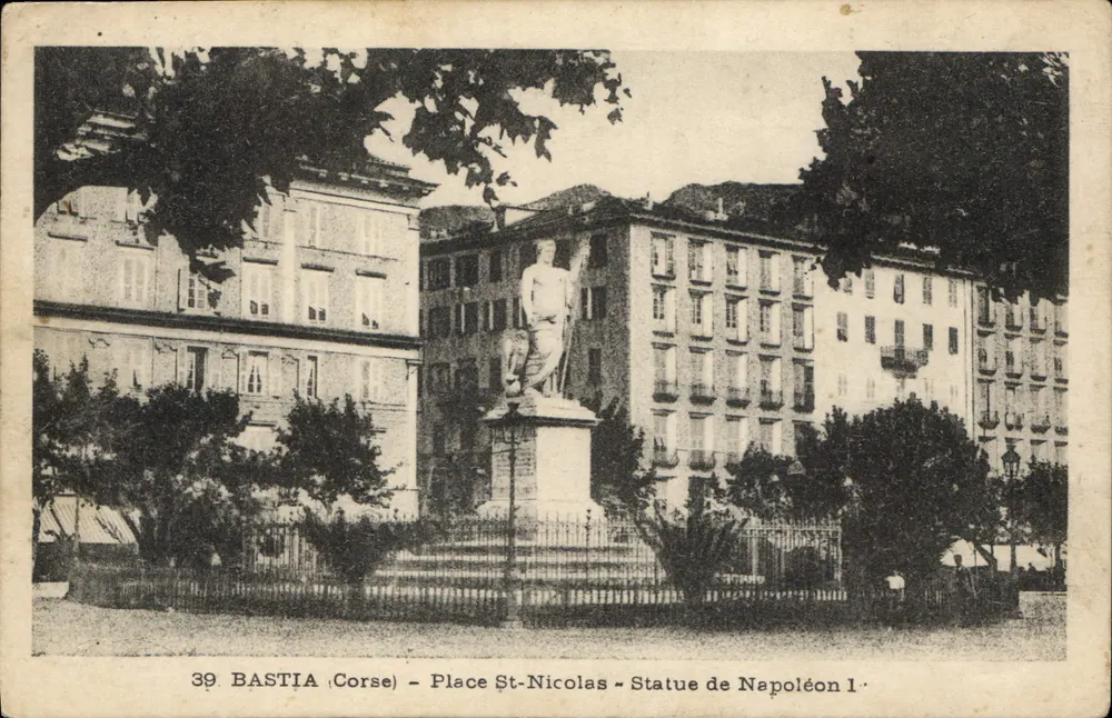 Bastia (Korsika) - Place St-Nicolas - Statue Napoleons I. - Vorderseite