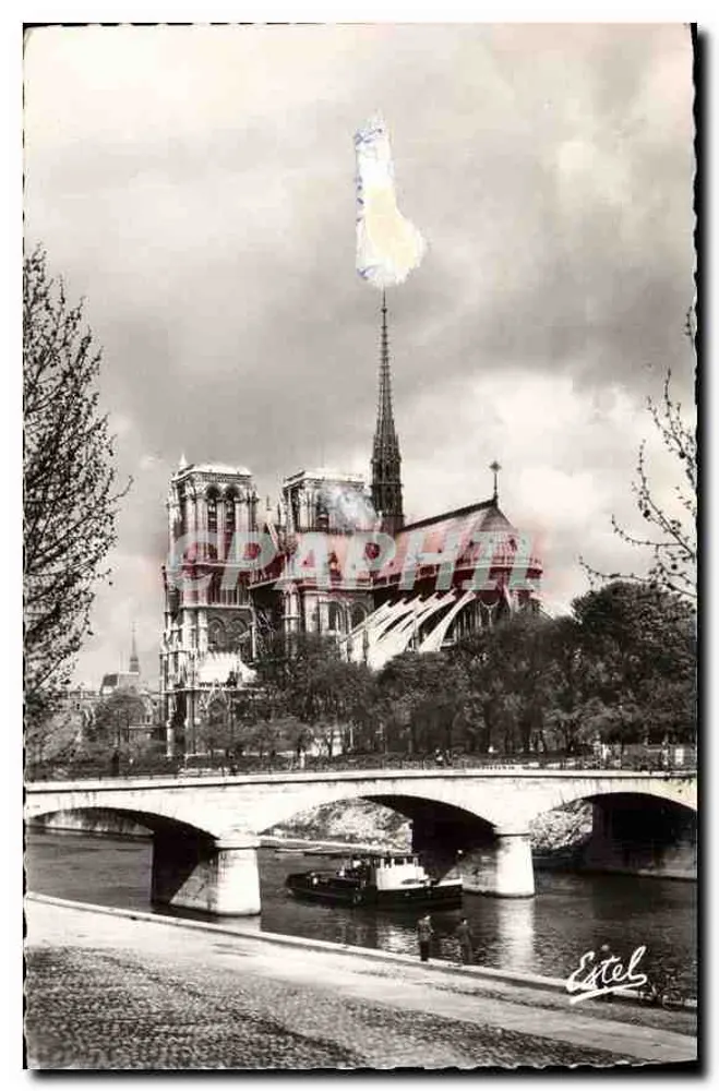 Notre-Dame de Paris — vue depuis le pont d'Archevêché — Éditions Estel - Frente