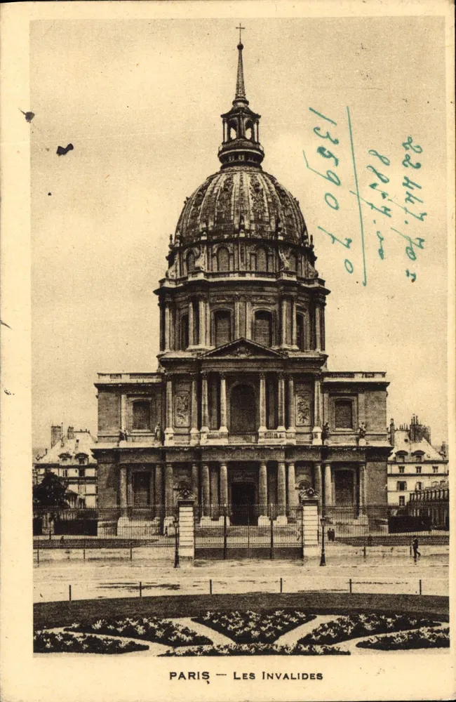 Paris — Les Invalides — Editor não identificado, número de série não visível - Frente