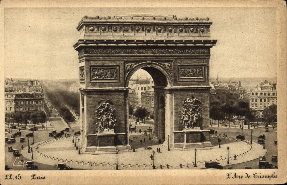 O Arco do Triunfo — Paris — LL.15 — editor L. L. L. Paris - Frente